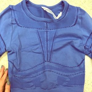 Long sleeve workout top!